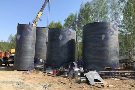 Резервуары РВС-300 и РВС-100 для трансформаторного масла в Санкт-Петербурге - Опытный завод резервуаров и металлоконструкций